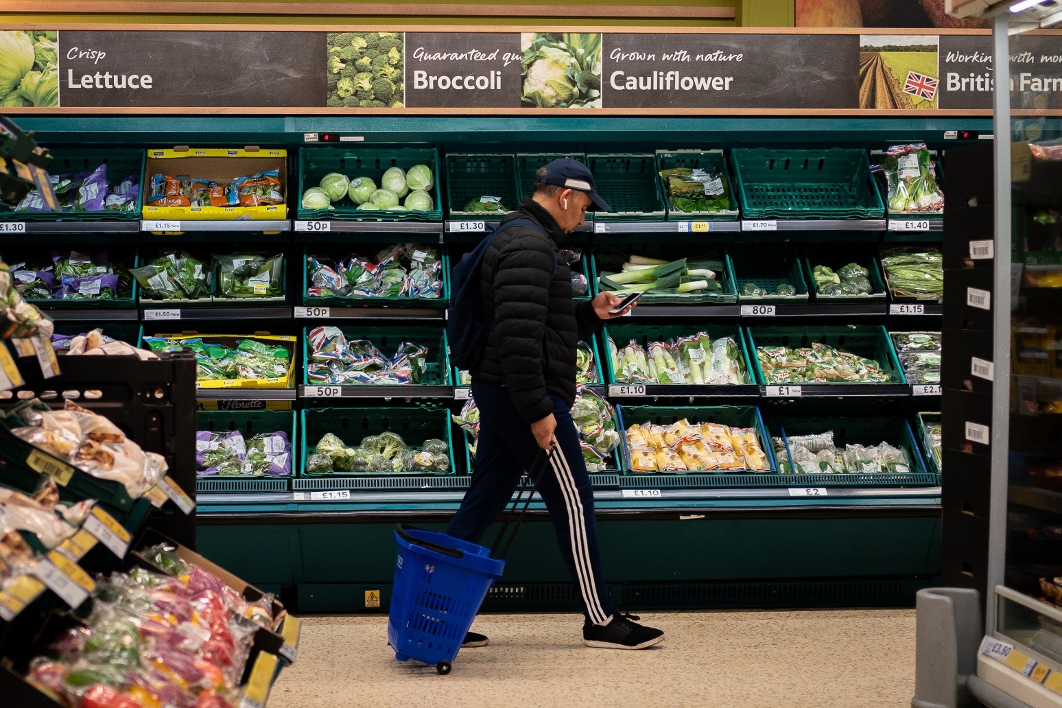 UK inflation shoots up unexpectedly as vegetable shortages push up food prices 